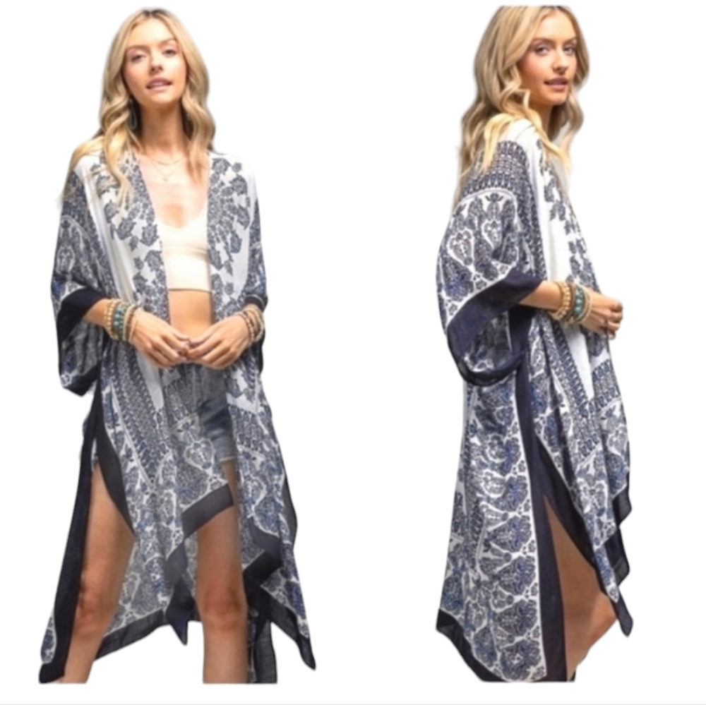 Beautiful Boho Chic Paisley and Damask Print Kimono top✨️
